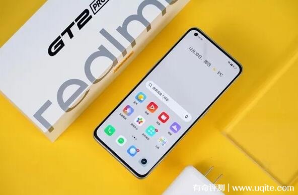 realme GT6 Pro搭载AI省电引擎2.0：智能节能新体验
