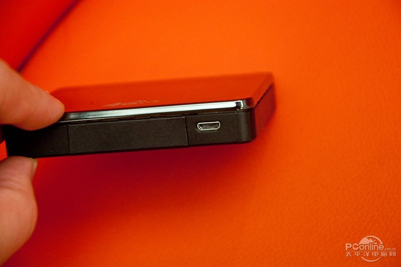 TCL Mini LED电视再升级：AI对比度技术带来极致视觉体验