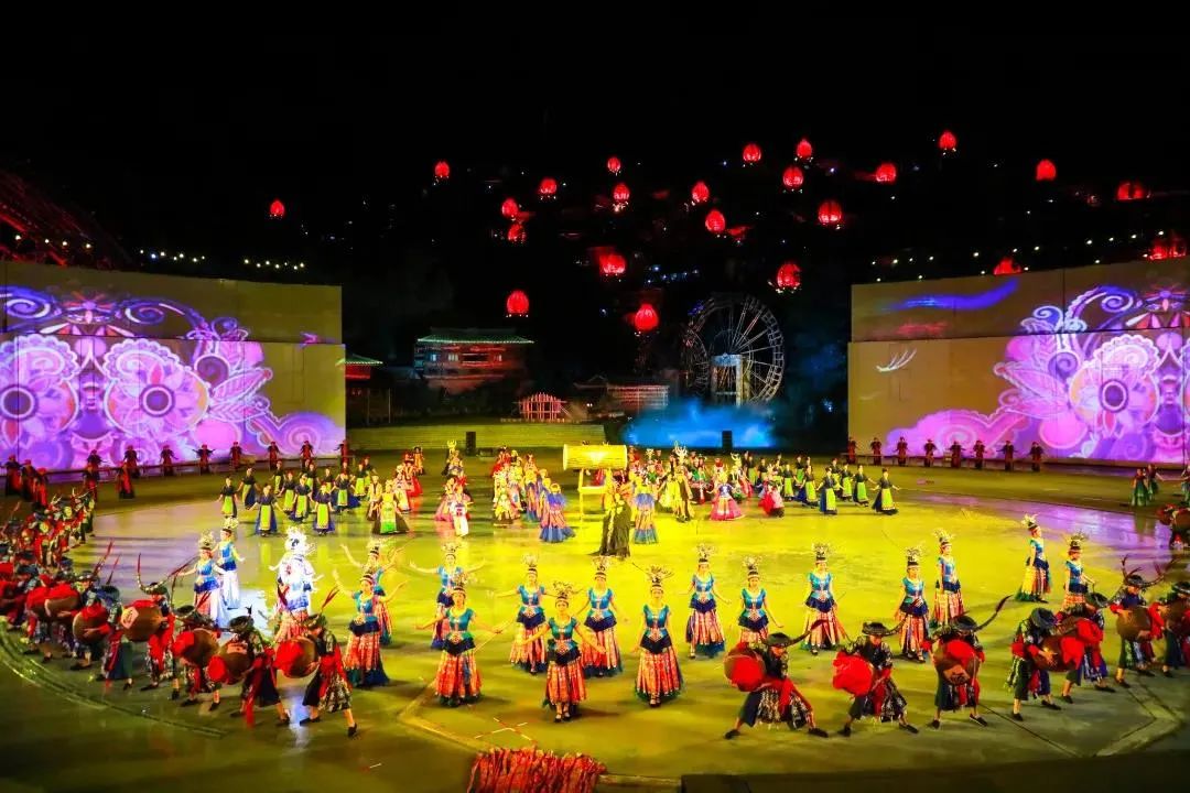 旅游演艺与索道运营：双引擎驱动旅游产业链全面发展