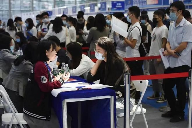 整顿职场：00后成为新一代变革力量