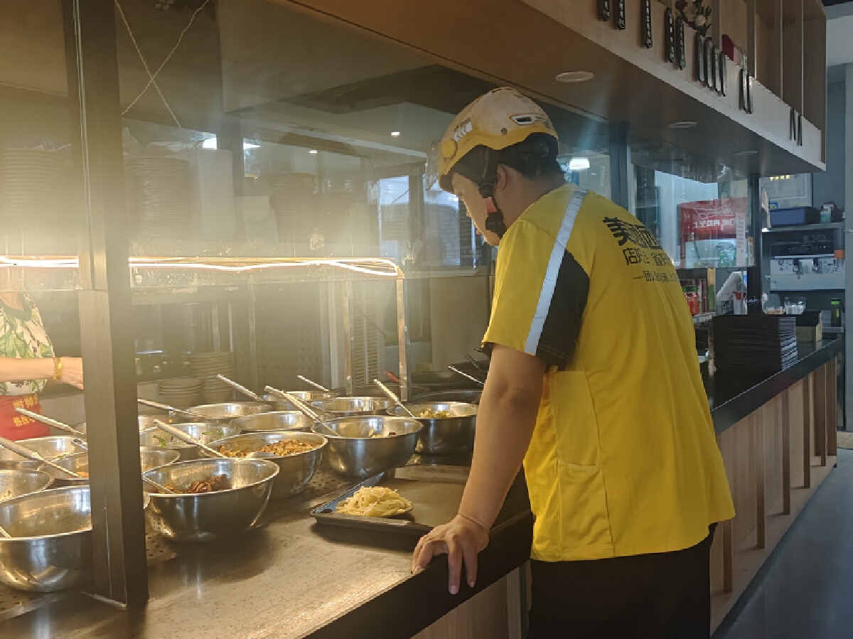 探索社区食堂：便捷美食与邻里温情的交融之处