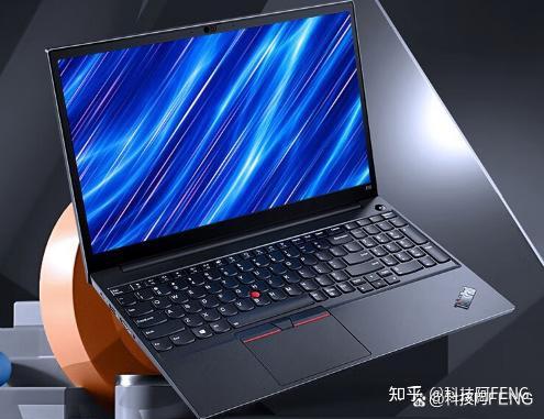 联想ThinkPad X1 Carbon 2025震撼登场：突破性36小时续航引领行业新标杆 (联想thinkpad)