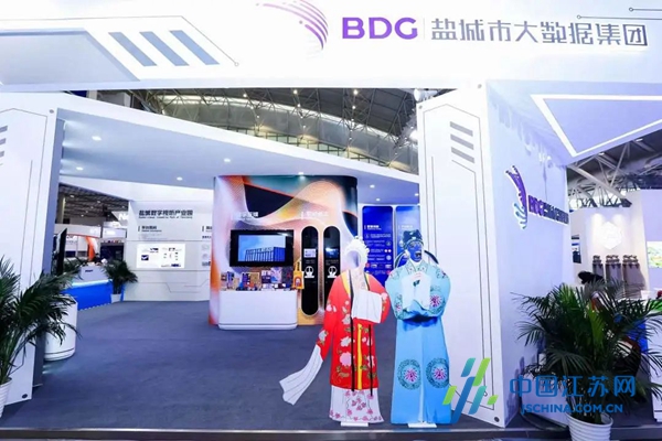 探索未来视听享受——松下MZ2500杜比视界游戏模式全面评测 (探索未来视听作品分析)