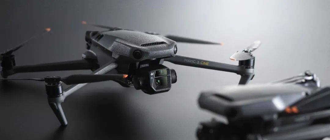 大疆Mavic 4 Pro：刷新续航记录，开启45分钟飞行新时代 (大疆mavic3)