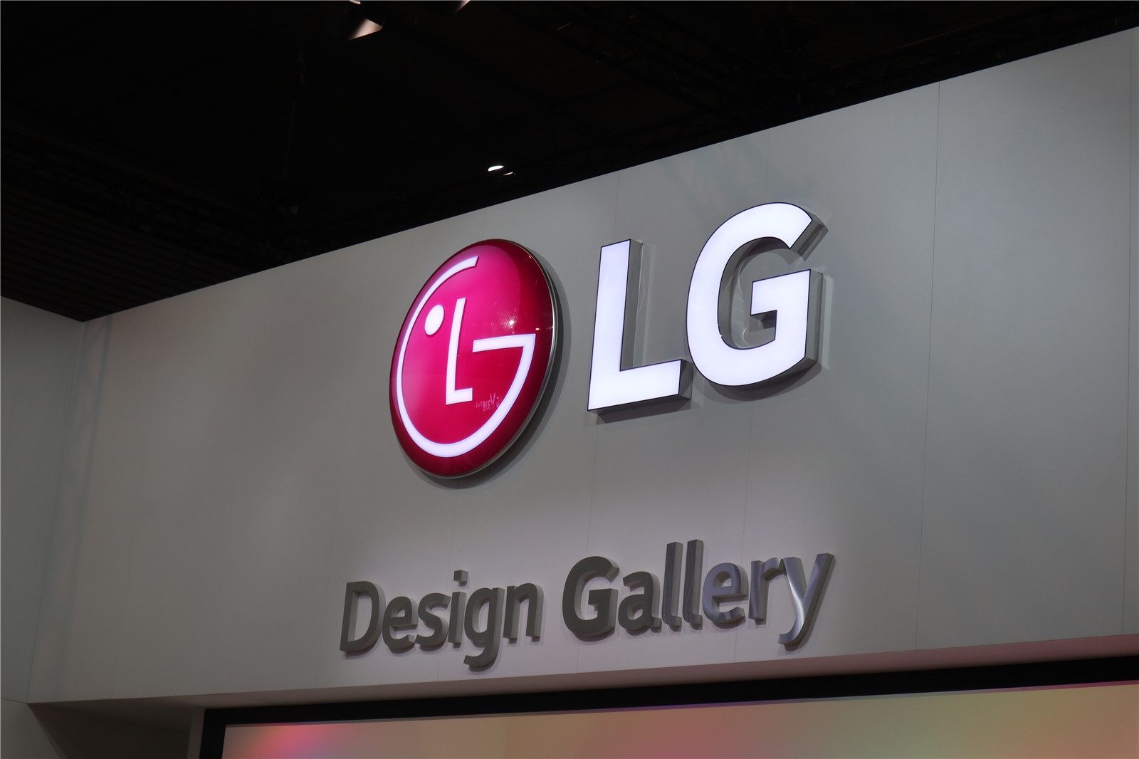 LG OLED G4创新首发MLA+技术：畅享卓越画质体验 (lgoled电视机优缺点)